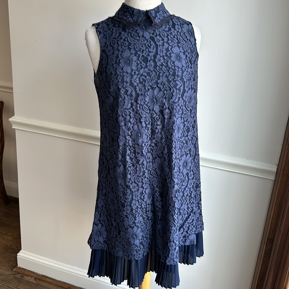 Nanette Lepore Navy Blue Lace Collared Pleated Flounce Hem Shift Dress 6 EUC - Picture 2 of 8